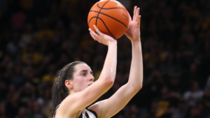 Read more about the article Caitlin Clark Shatters NCAA Basketball Scoring Record, Passes Pete Maravich