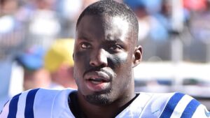 Read more about the article Former NFL Star Vontae Davis Dead At 35