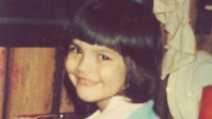 Read more about the article Guess Who This Girl With Blunt Bangs Turned Into!