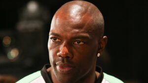 Read more about the article Alleged Terrell Owens Attacker Charged With Two Felonies