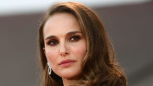 Read more about the article Natalie Portman responde a los rumores sobre una supuesta infidelidad de su marido