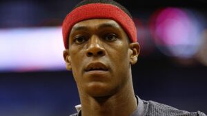 Read more about the article Rajon Rondo Asks Judge To Throw Out Gun Charge 1 Month After Arrest