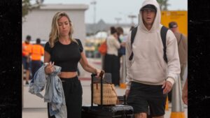 Read more about the article Kristin Cavallari Seen Leaving Cabo With 24-Year-Old New Boyfriend